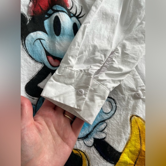 Disney100 XL White Collared Button Up Graphic Shirt Minnie Mouse - Picture 11 of 14